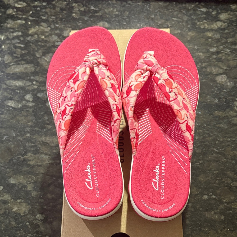 Clarks Women's Pink Flip-Flop Sandals